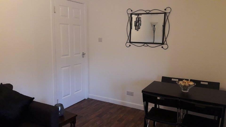 Sunnyside Apartments Coatbridge Bagian luar foto