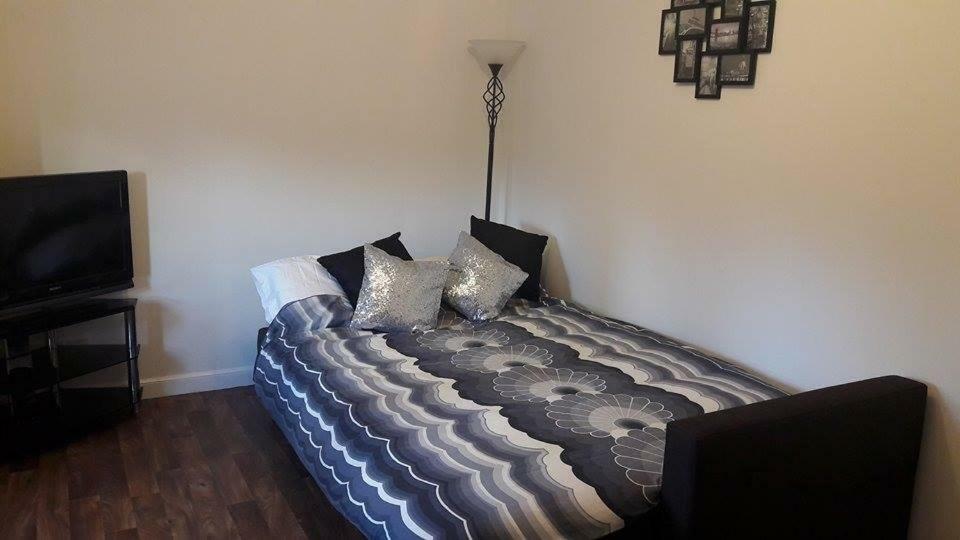Sunnyside Apartments Coatbridge Bagian luar foto