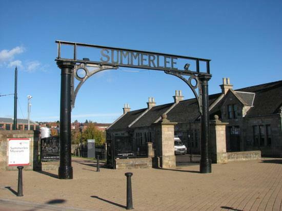 Sunnyside Apartments Coatbridge Bagian luar foto